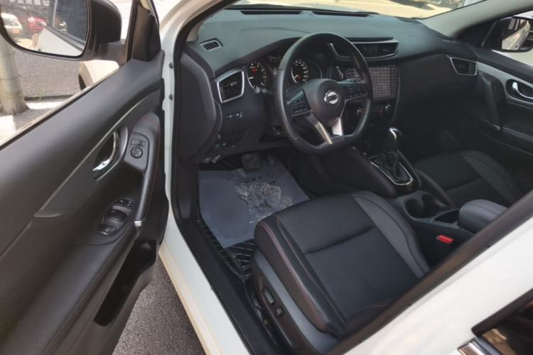 Used Nissan Qashqai 2019 2.0L CVT Luxury Edition Driver Seat