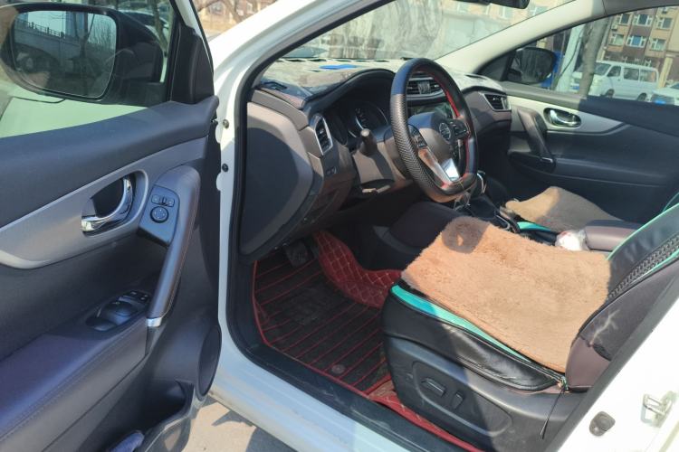 Used Nissan Qashqai 2019 2.0L CVT Luxury Edition Driver Seat