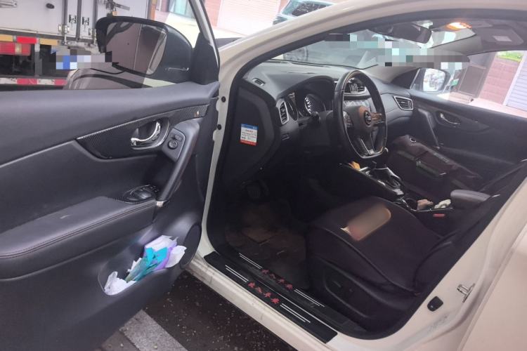 Used Nissan Qashqai 2019 2.0L CVT Luxury Edition Driver Seat