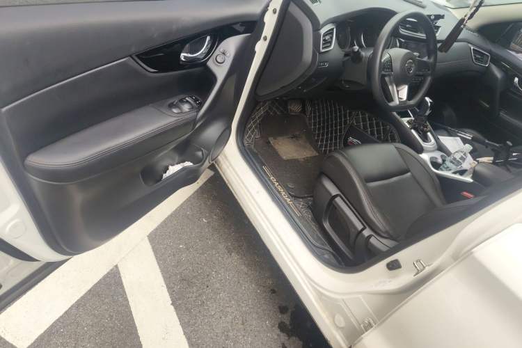 Used Nissan Qashqai 2019 2.0L CVT Smart Enjoyment Version Driver Seat