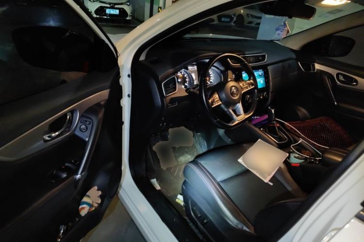 Used Nissan Qashqai 2019 2.0L CVT Luxury Edition Driver Seat