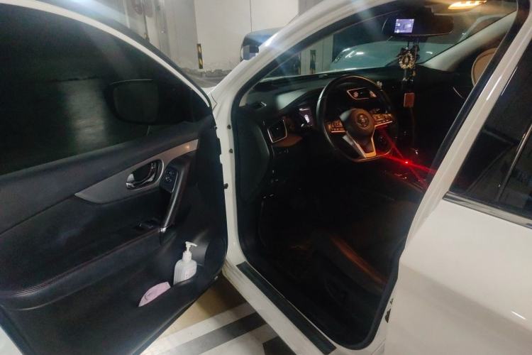Used Nissan Qashqai 2019 2.0L CVT Luxury Edition Driver Seat