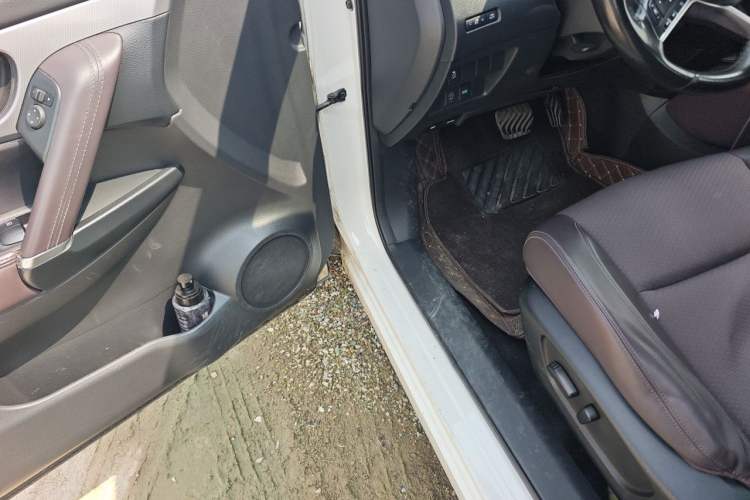 Used Nissan Qashqai 2019 2.0L CVT Luxury Edition Driver Seat