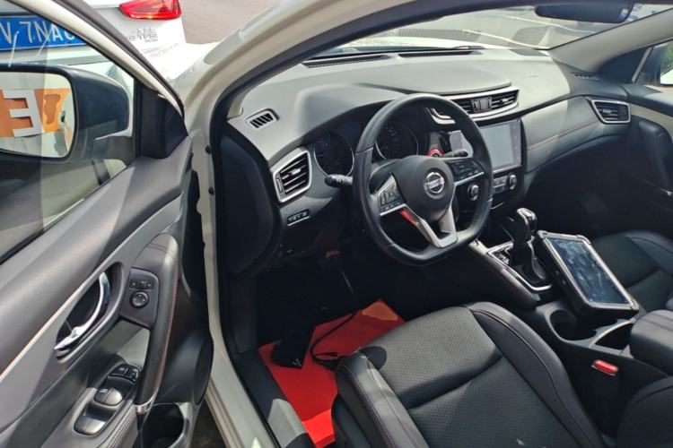 Used Nissan Qashqai 2019 2.0L CVT Luxury Edition Driver Seat