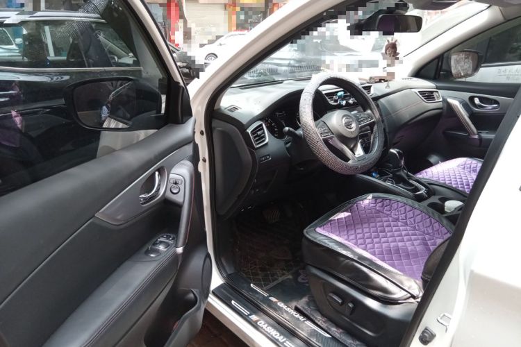 Used Nissan Qashqai 2019 2.0L CVT Luxury Edition Driver Seat