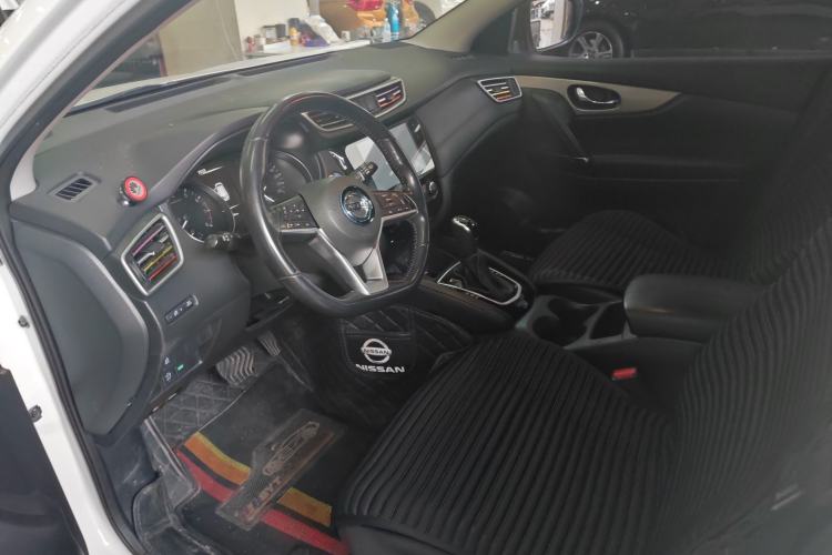 Used Nissan Qashqai 2019 2.0L CVT Luxury Edition Driver Seat