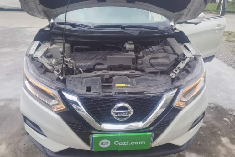 Used Nissan Qashqai 2019 2.0L CVT Luxury Edition Engine Bay