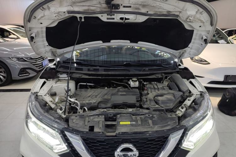 Used Nissan Qashqai 2019 2.0L CVT Luxury Edition Engine Bay