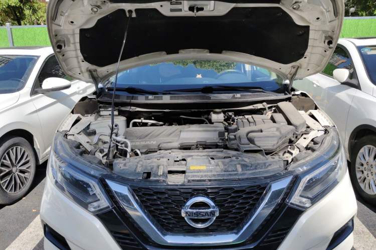 Used Nissan Qashqai 2019 2.0L CVT Luxury Edition Engine Bay