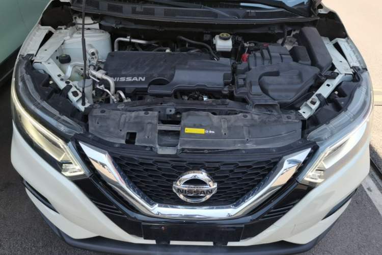 Used Nissan Qashqai 2019 2.0L CVT Luxury Edition Engine Bay