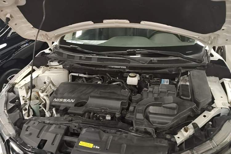 Used Nissan Qashqai 2019 2.0L CVT Luxury Edition Engine Bay