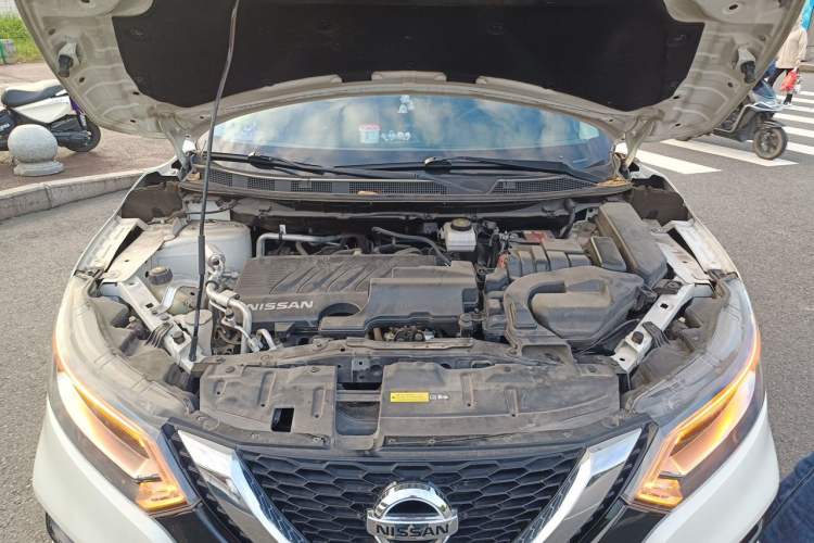 Used Nissan Qashqai 2019 2.0L CVT Luxury Edition Engine Bay
