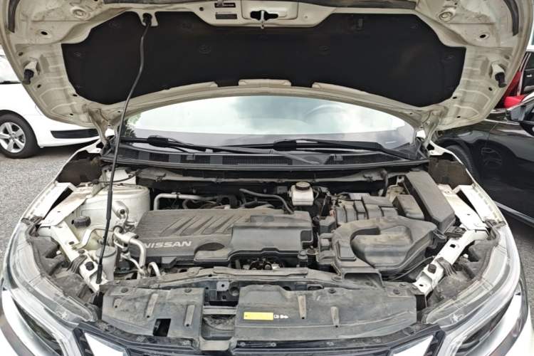 Used Nissan Qashqai 2019 2.0L CVT Luxury Edition Engine Bay