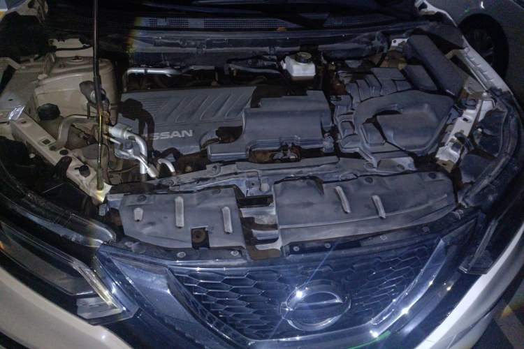 Used Nissan Qashqai 2019 2.0L CVT Luxury Edition Engine Bay