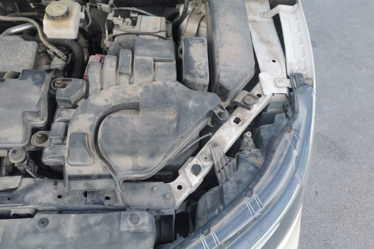 Used Nissan Qashqai 2019 2.0L CVT Smart Enjoyment Version Engine Bay Left