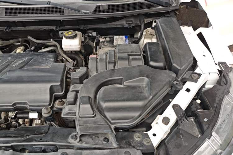 Used Nissan Qashqai 2019 2.0L CVT Luxury Edition Engine Bay Left