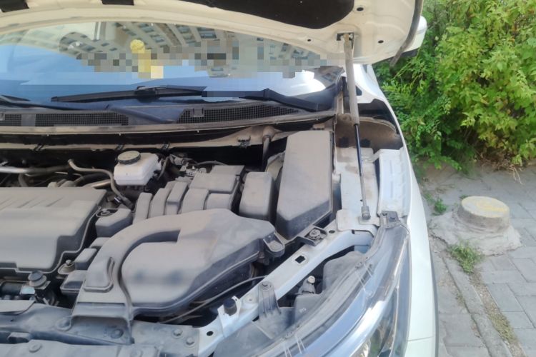 Used Nissan Qashqai 2019 2.0L CVT Luxury Edition Engine Bay Left