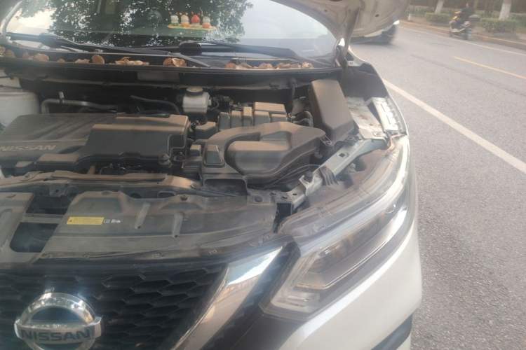 Used Nissan Qashqai 2019 2.0L CVT Luxury Edition Engine Bay Left