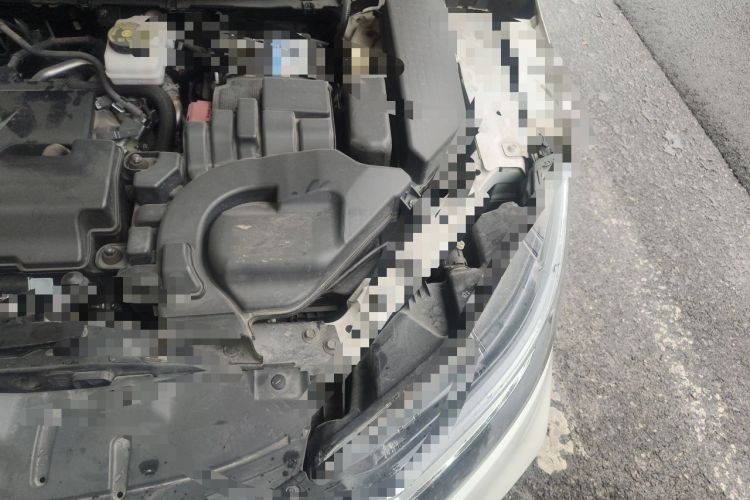 Used Nissan Qashqai 2019 2.0L CVT Luxury Edition Engine Bay Left