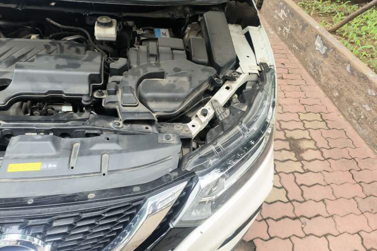 Used Nissan Qashqai 2019 2.0L CVT Smart Enjoyment Version Engine Bay Left