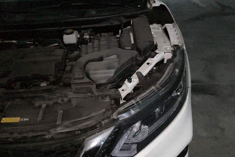 Used Nissan Qashqai 2019 2.0L CVT Smart Enjoyment Version Engine Bay Left