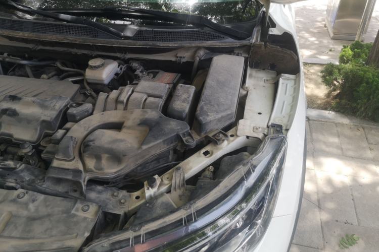 Used Nissan Qashqai 2019 2.0L CVT Luxury Edition Engine Bay Left