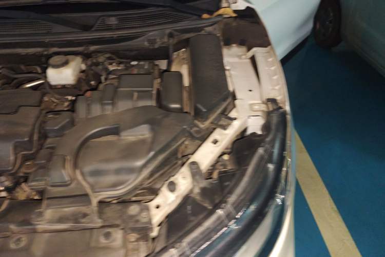 Used Nissan Qashqai 2019 2.0L CVT Flagship Edition Engine Bay Left