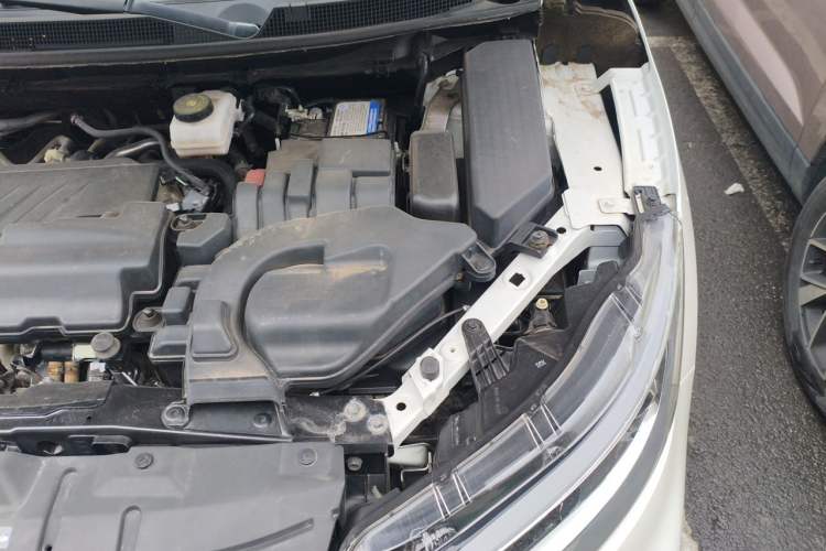 Used Nissan Qashqai 2019 2.0L CVT Smart Enjoyment Version Engine Bay Left