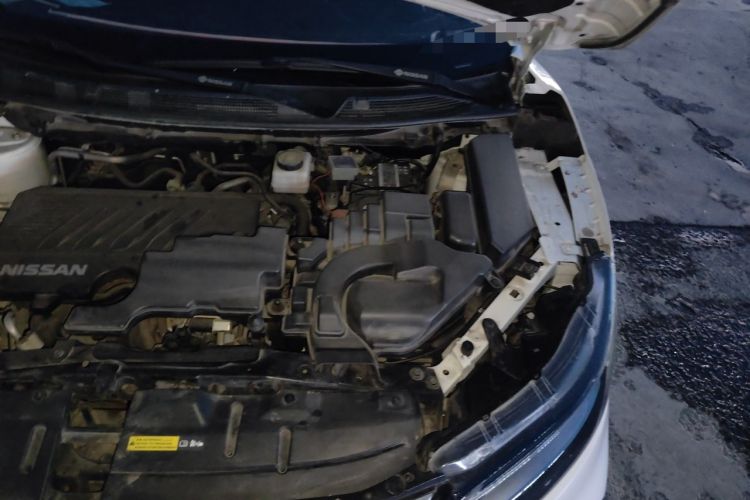 Used Nissan Qashqai 2019 2.0L CVT Luxury Edition Engine Bay Left