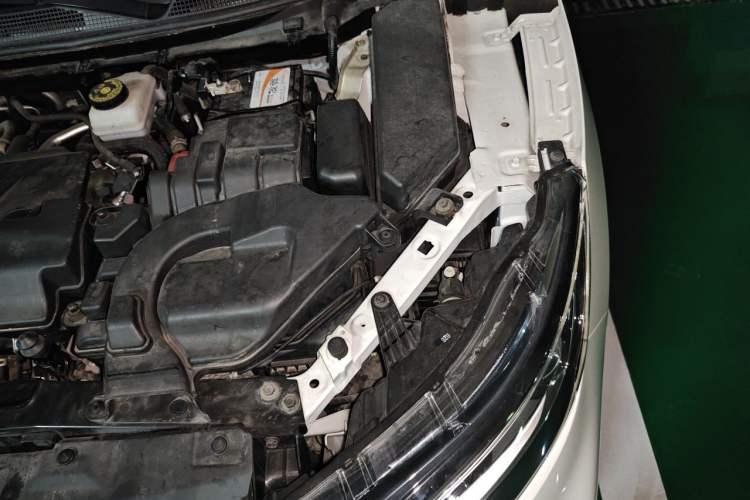 Used Nissan Qashqai 2019 2.0L CVT Smart Enjoyment Version Engine Bay Left