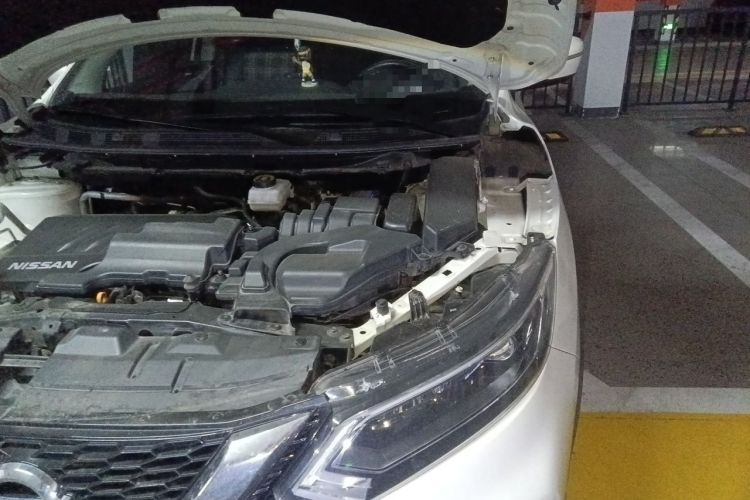 Used Nissan Qashqai 2019 2.0L CVT Luxury Edition Engine Bay Left