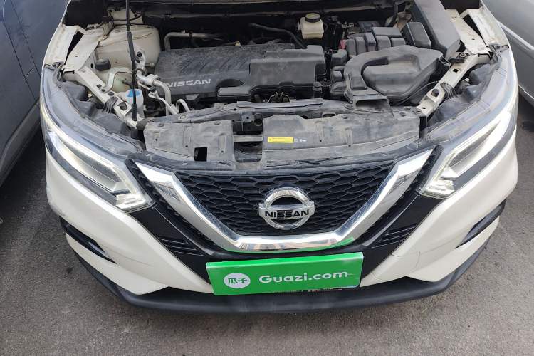 Used Nissan Qashqai 2019 2.0L CVT Luxury Edition Engine Bay