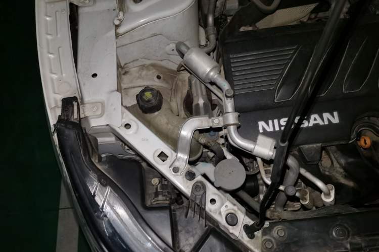 Used Nissan Qashqai 2019 2.0L CVT Luxury Edition Engine Bay Right