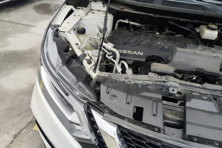 Used Nissan Qashqai 2019 2.0L CVT Luxury Edition Engine Bay Right