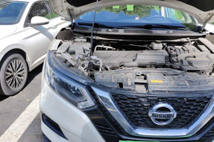 Used Nissan Qashqai 2019 2.0L CVT Luxury Edition Engine Bay Right