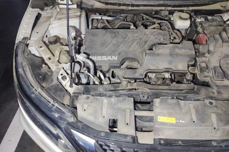 Used Nissan Qashqai 2019 2.0L CVT Luxury Edition Engine Bay Right