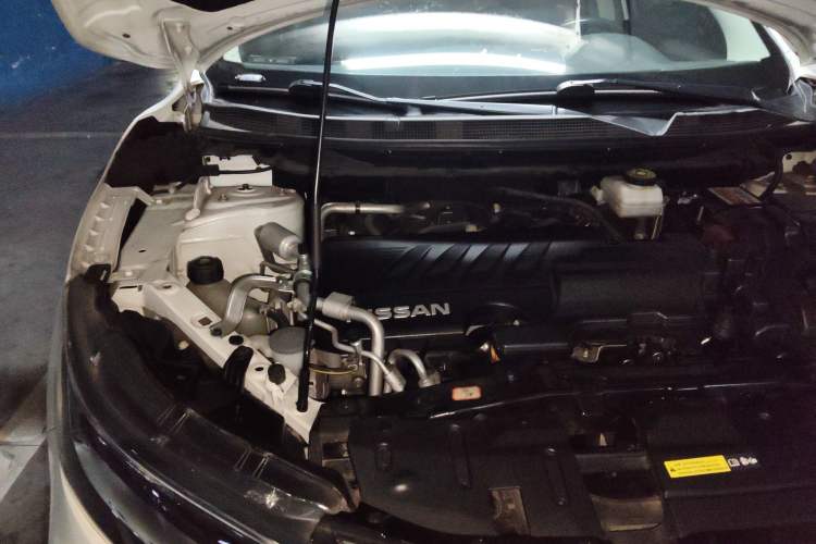 Used Nissan Qashqai 2019 2.0L CVT Luxury Edition Engine Bay Right