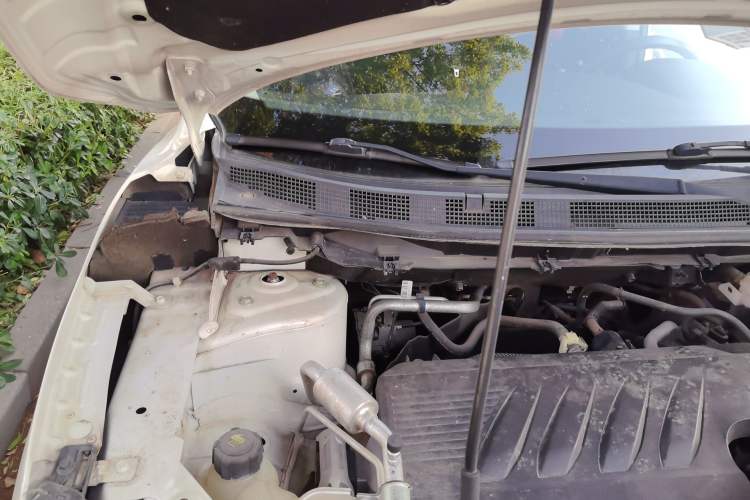 Used Nissan Qashqai 2019 2.0L CVT Smart Enjoyment Version Engine Bay Right