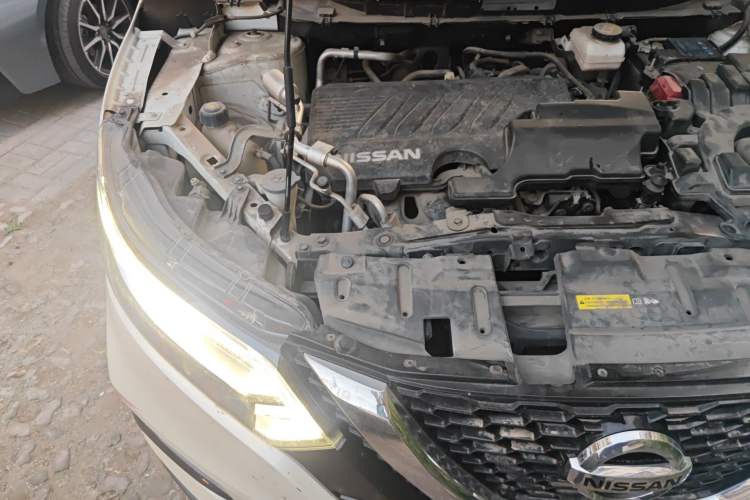 Used Nissan Qashqai 2019 2.0L CVT Luxury Edition Engine Bay Right