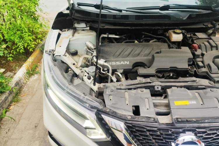 Used Nissan Qashqai 2019 2.0L CVT Luxury Edition Engine Bay Right
