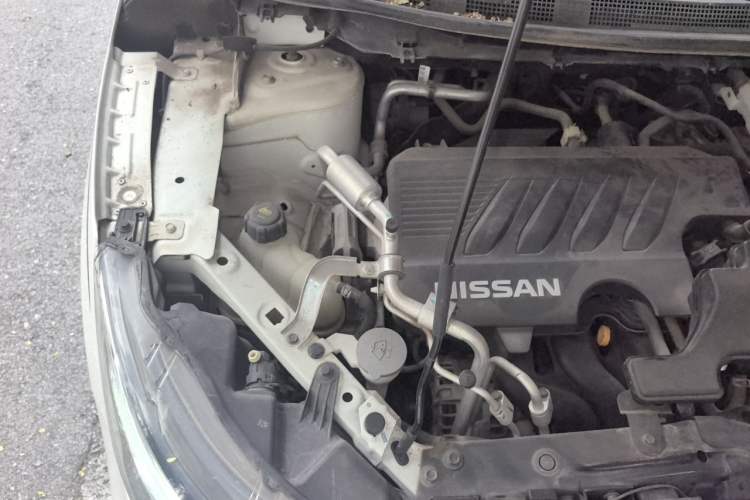 Used Nissan Qashqai 2019 2.0L CVT Luxury Edition Engine Bay Right