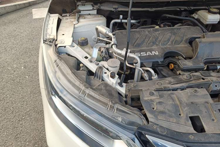 Used Nissan Qashqai 2019 2.0L CVT Luxury Edition Engine Bay Right
