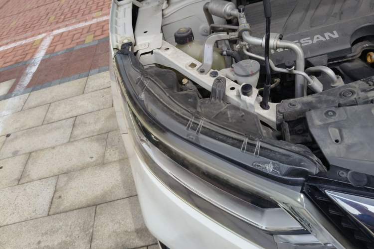 Used Nissan Qashqai 2019 2.0L CVT Luxury Edition Engine Bay Right
