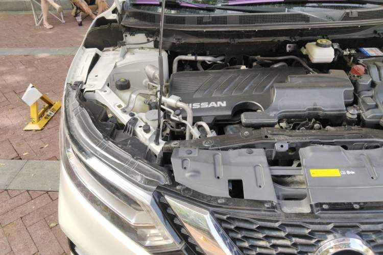Used Nissan Qashqai 2019 2.0L CVT Luxury Edition Engine Bay Right