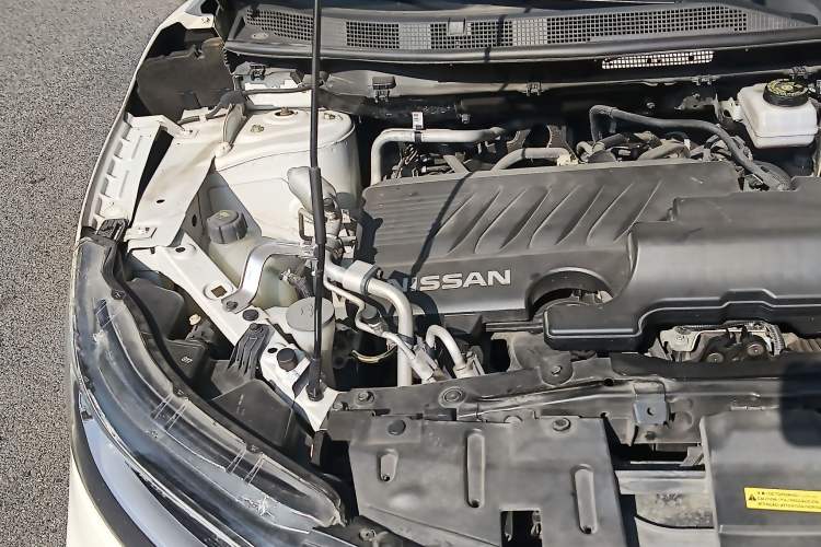 Used Nissan Qashqai 2019 2.0L CVT Luxury Edition Engine Bay Right
