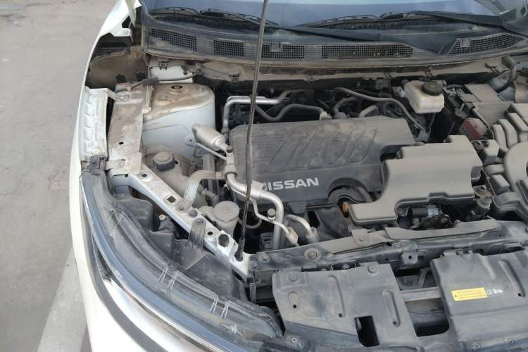 Used Nissan Qashqai 2019 2.0L CVT Luxury Edition Engine Bay Right