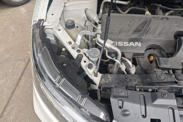 Used Nissan Qashqai 2019 2.0L CVT Smart Enjoyment Version Engine Bay Right