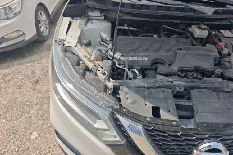 Used Nissan Qashqai 2019 2.0L CVT Luxury Edition Engine Bay Right