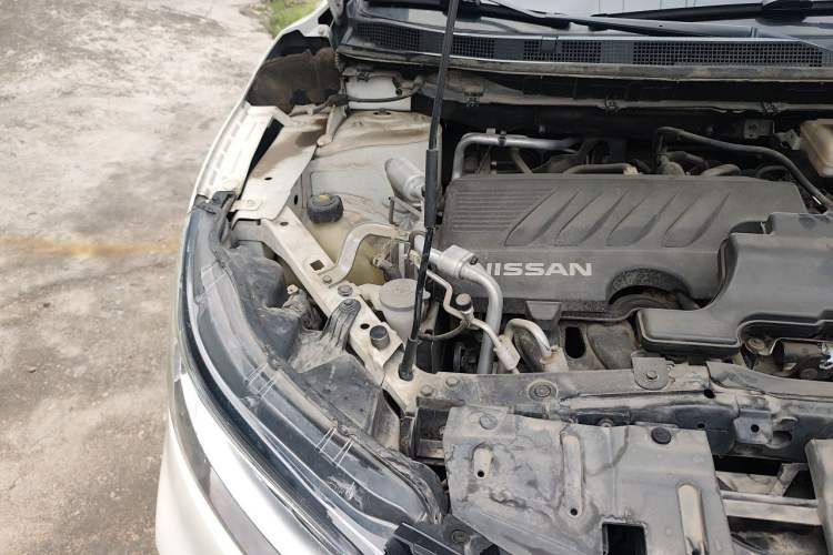 Used Nissan Qashqai 2019 2.0L CVT Luxury Edition Engine Bay Right