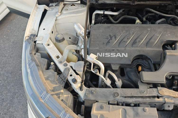 Used Nissan Qashqai 2019 2.0L CVT Smart Enjoyment Version Engine Bay Right